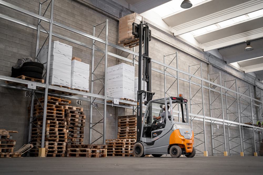 Pallet transport in Brescia: how it works and what delivery times to expect